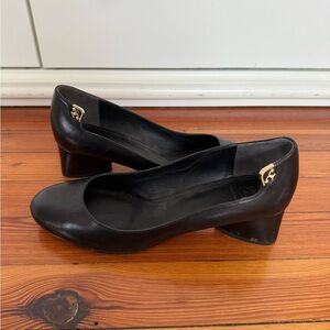 Tory Burch Black Heels with Rounded Toe and Block Heel